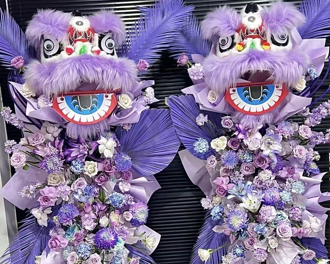 Lavender Majesty Lion