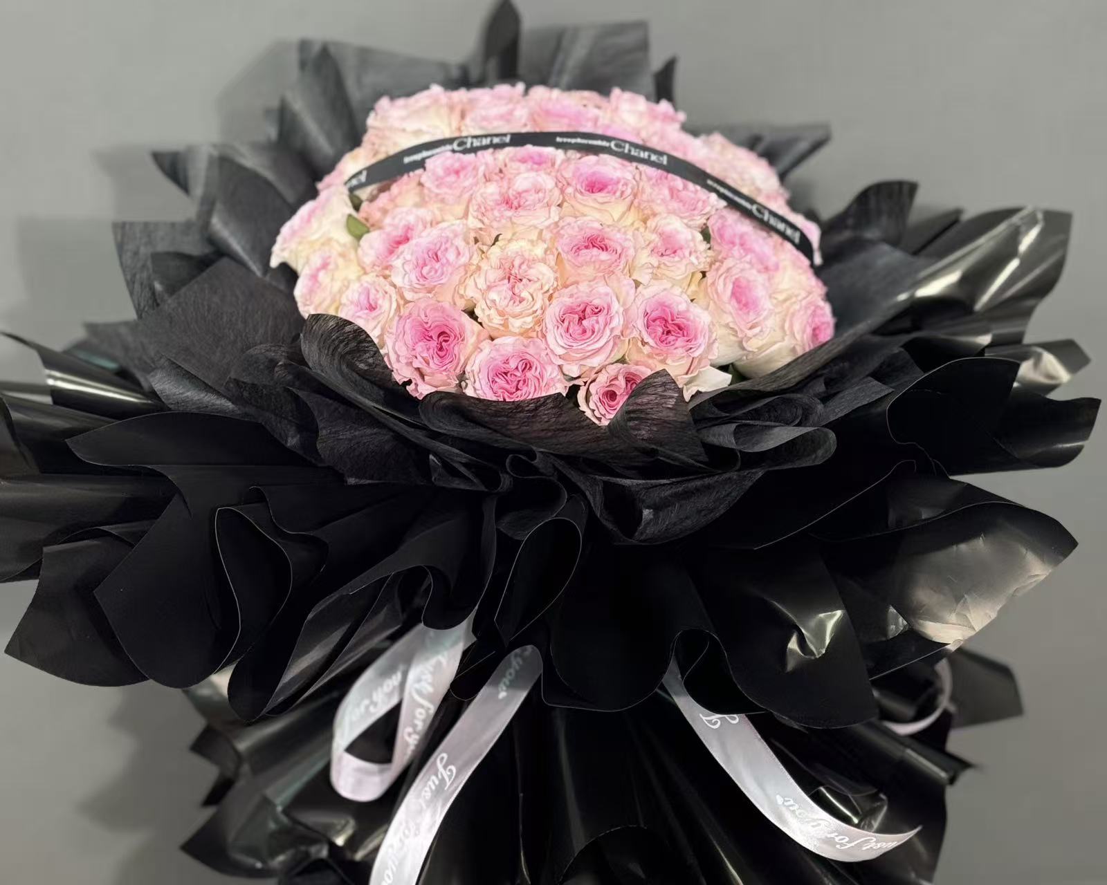 Spiral Pink Roses 50 Stems