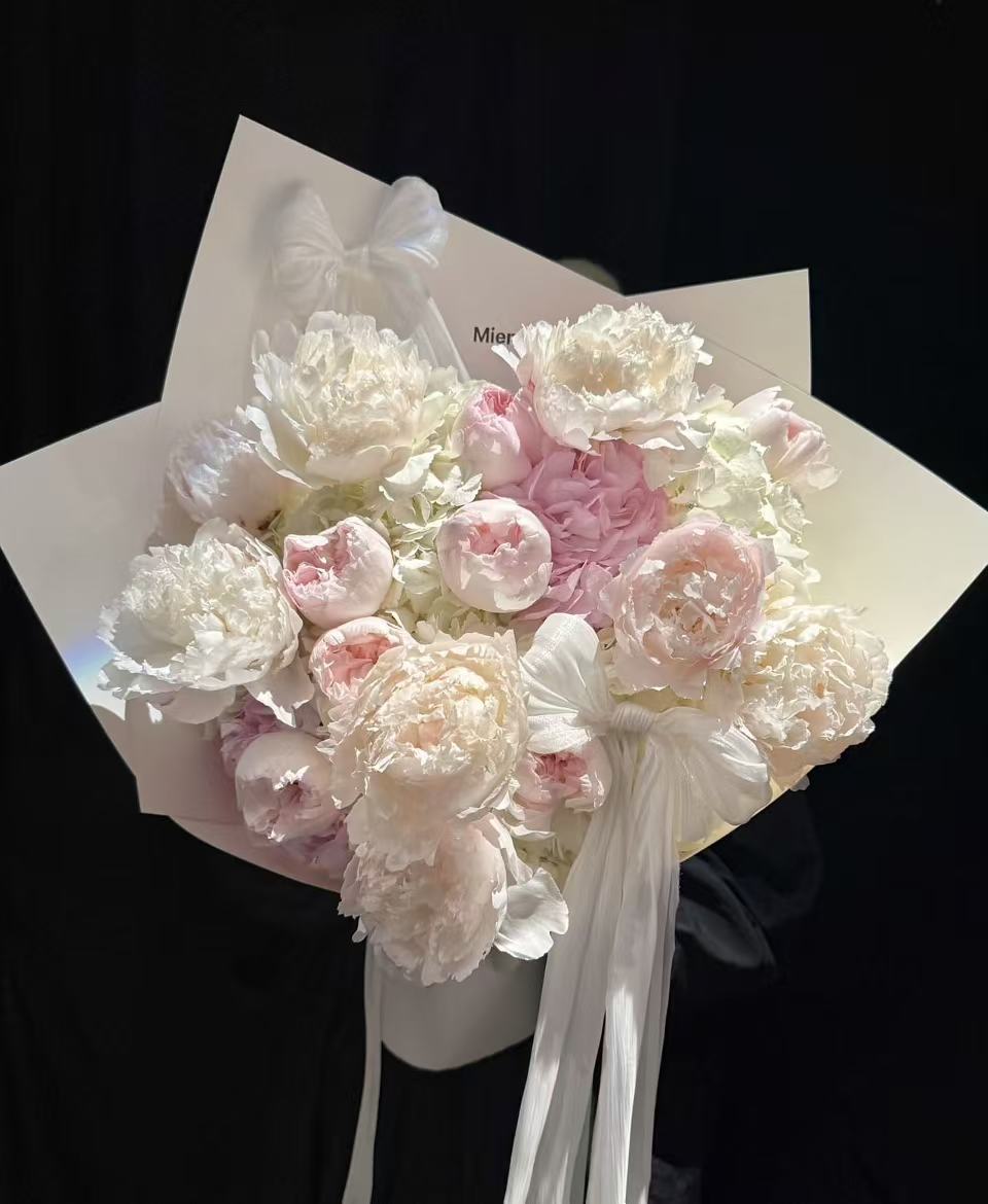Pearl Blush Peony