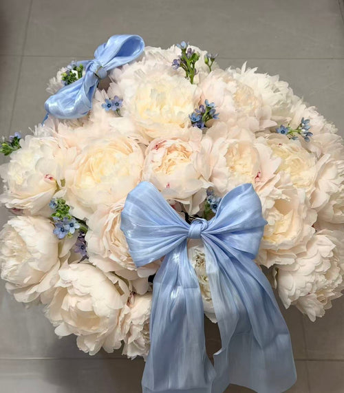 Blue Ribbon Peony Cloud